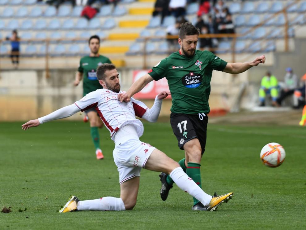 Imagen del partido entre Racing Ferrol y Cultural Leonesa