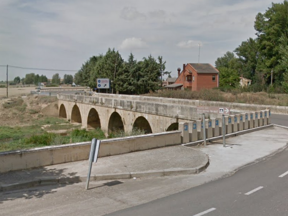 Foto de archivo del puente antes del accidente
