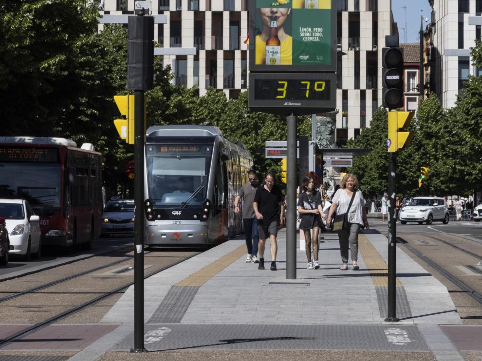 El calor se deja sentir ya en Zaragoza capital e irá a más de cara a los próximos días