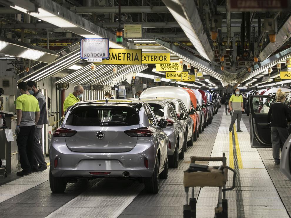 Cadena de montaje de Opel España en Figueruelas, del grupo Stellantis.
