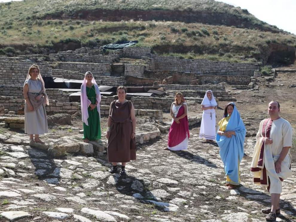 Los miembros de la asociación Los trabajos de Hércules, caracterizados como romanos