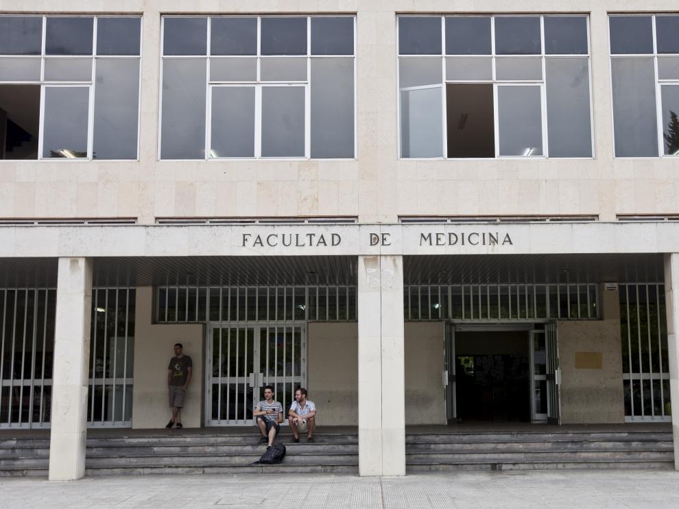 La Facultad de Medicina de Zaragoza.