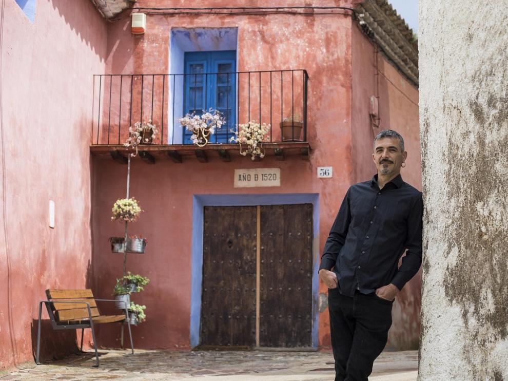 Jaime Oms, Fakir Testa en los escenarios, delante de su casa en Paracuellos de la Ribera.