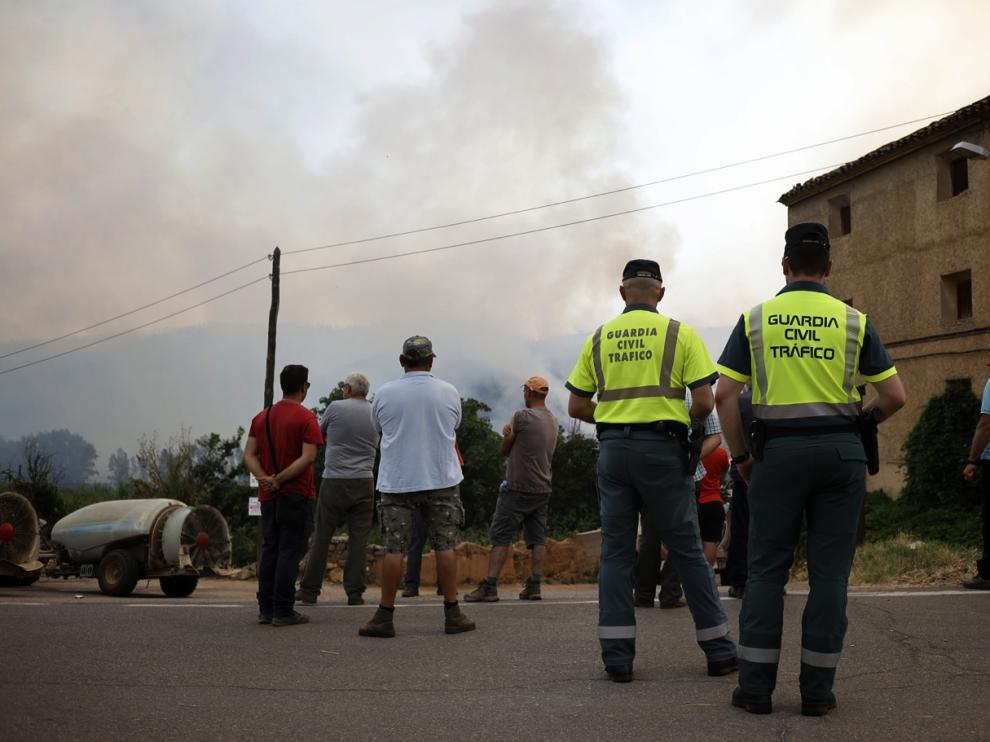 La localidad zaragozana de Villalengua, desalojada por el avance del incendio de Ateca