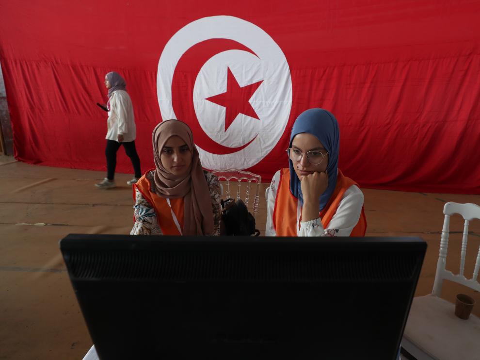 Recuento de votos en el referéndum de Túenz