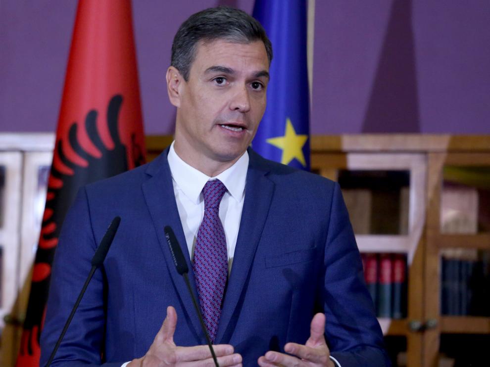 Sánchez durante su visita a Tirana este lunes.