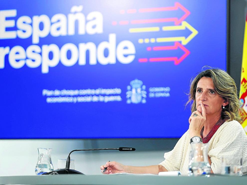 Teresa Ribera, ministra de Transición Ecológica, anuncia el plan de ahorro energético, este lunes.