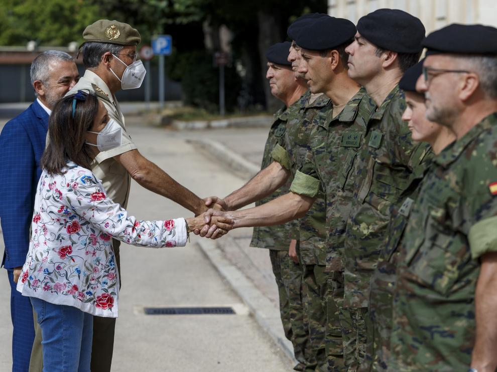 Robles ha visitado este martes el Cuartel General de la División San Marcial en Burgos.