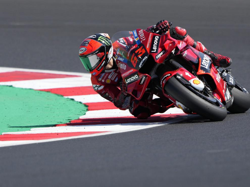 Bagnaia recibe una incómoda sanción en el arranque demoledor de Ducati en Misano