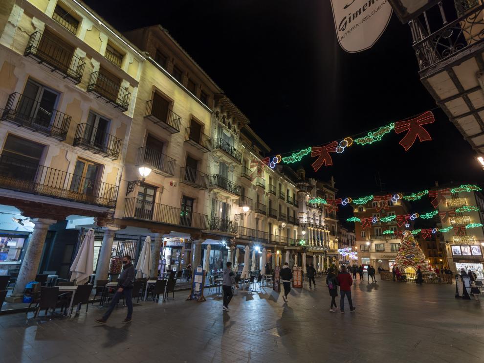 Iluminación ornamental de la plaza del Torico.