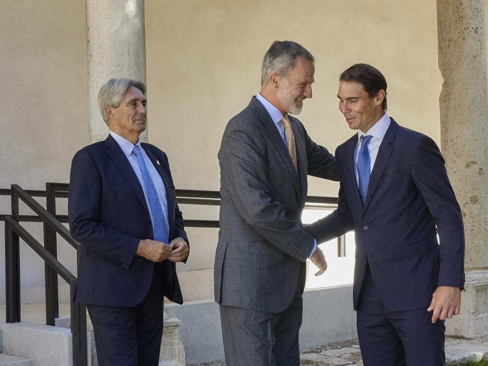 Felipe VI y Rafa Nadal, este martes, en la Universidad de Alcalá.
