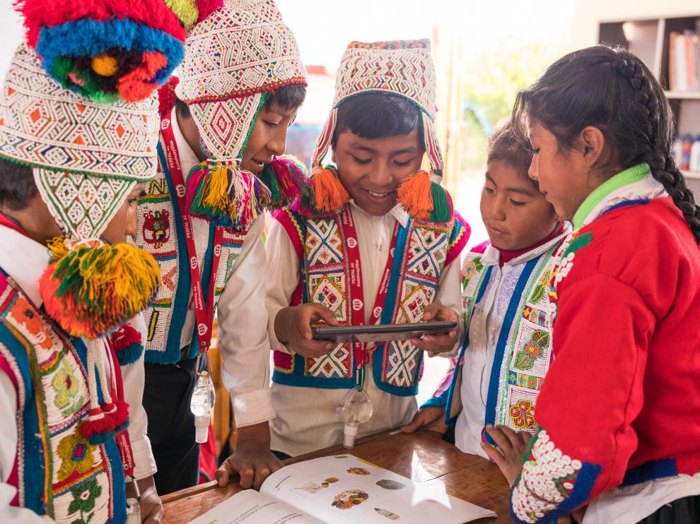 El programa ProFuturo lleva a cabo acciones de educación digital en P