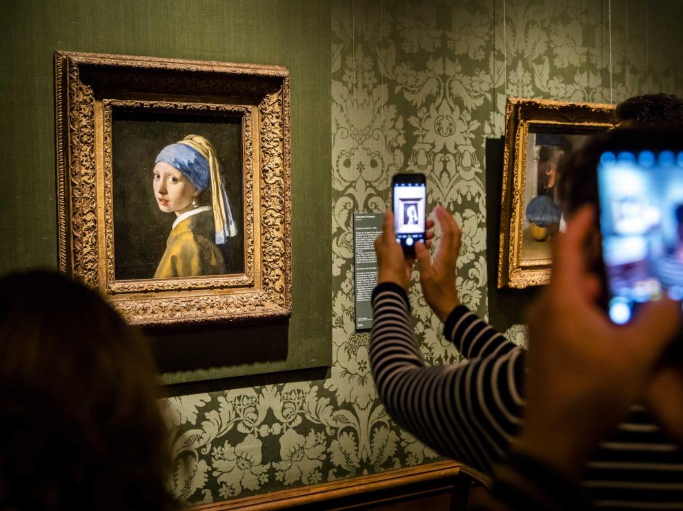 'La joven de la perla', de Vermeer, en el museo Mauritshuis de La Haya (Países Bajos).
