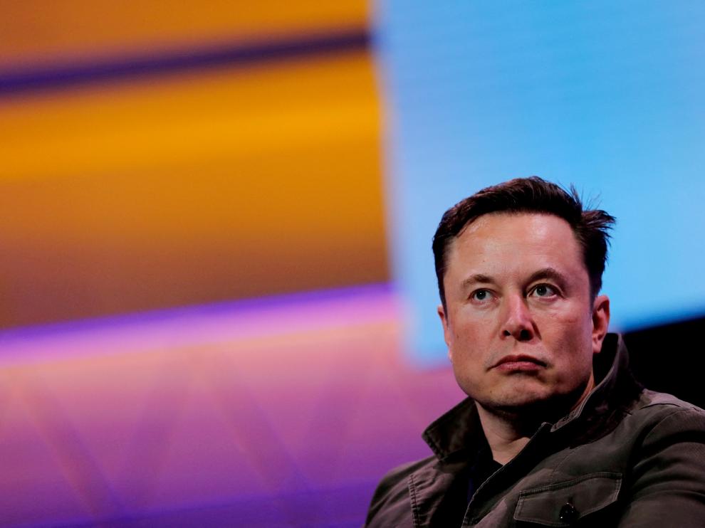 FILE PHOTO: SpaceX owner and Tesla CEO Elon Musk speaks during a conversation with legendary game designer Todd Howard at the E3 gaming convention in Los Angeles