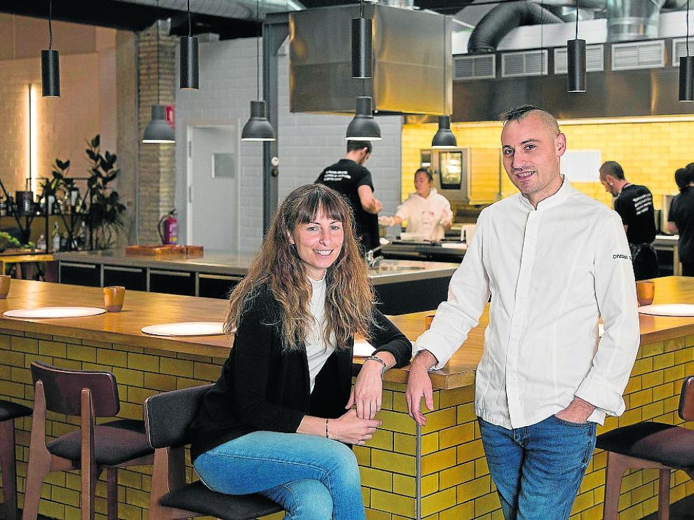 Sofía Sanz y Cristian Palacio, fundadores de Gente Rara, en su restaurante