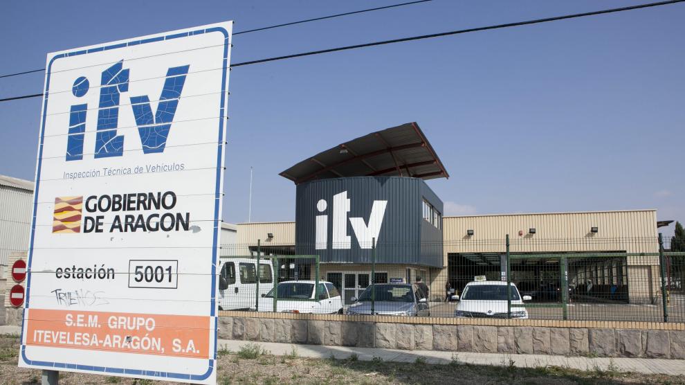 Fachada de la ITV de Malpica en Zaragoza, donde se detectaron las irregularidades.