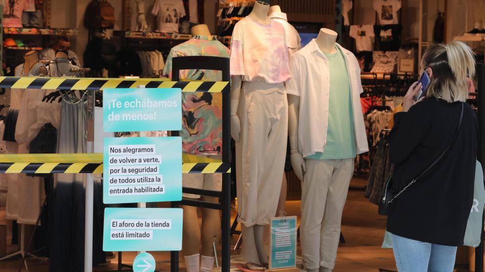 Tiendas de ropa abril online sales