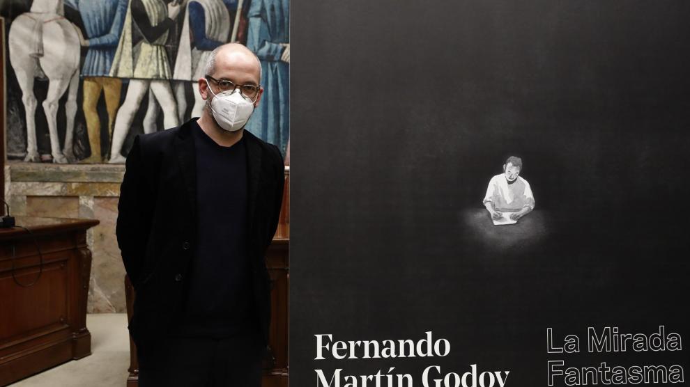 Fernando Martín Godoy es el autor de 'La mirada fantasma'.