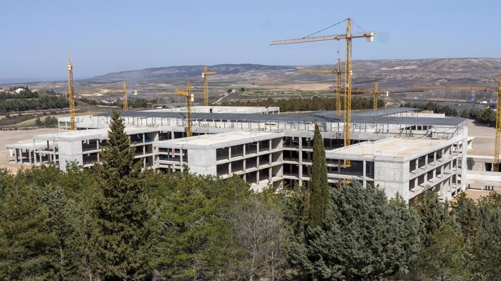 Estado de las obras del futuro hospital de Teruel, que cuenta ya con la estructura.