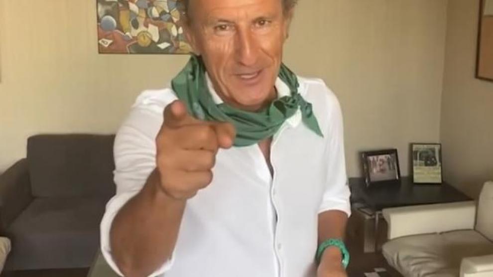 José Antonio Martín, Petón, consejero de la SD Huesca, es uno de los rostros conocidos que apoyan la campaña de socios de las peñas recreativas de Huesca.