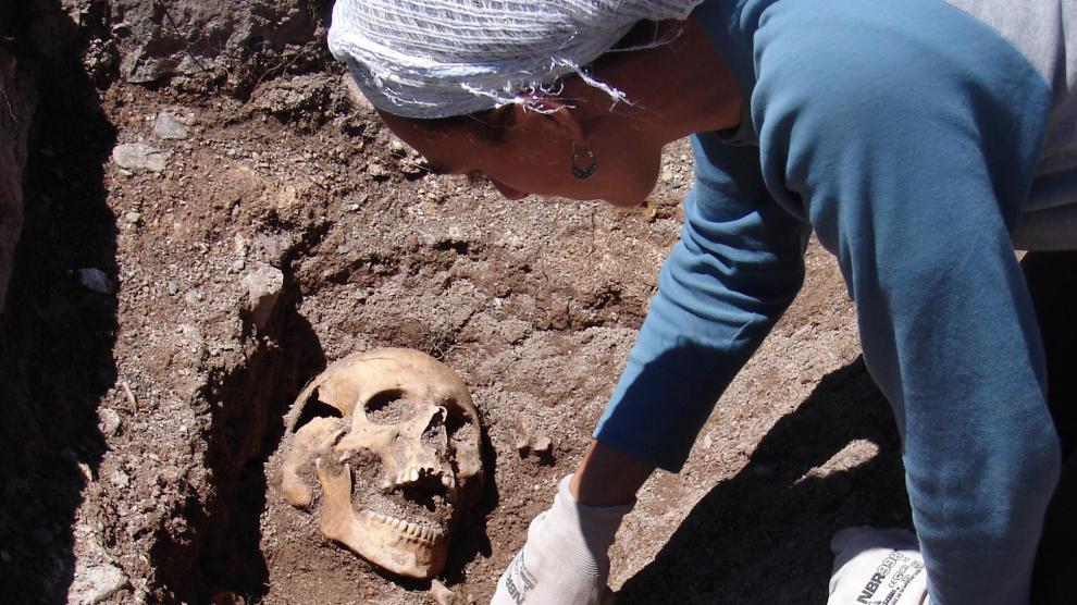 Excavación arqueológica del yacimiento del Hospital de Santa Cristina en Aísa.