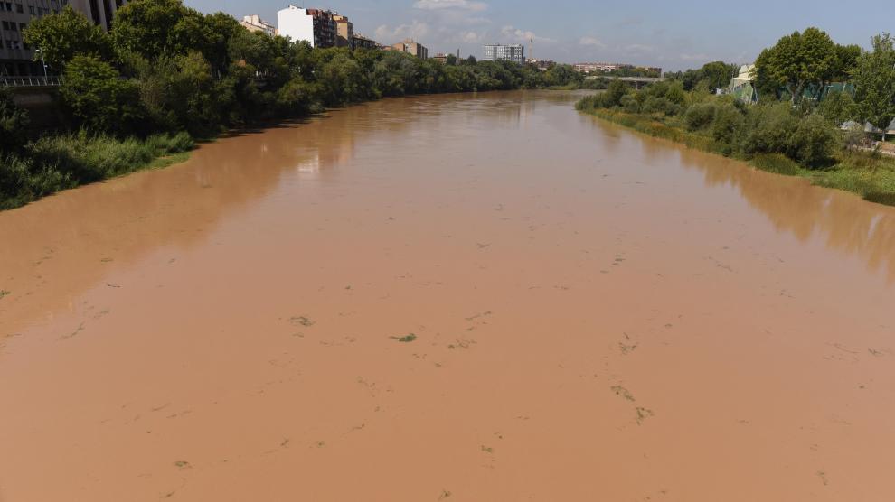 Los restos de las fuertes tormentas llegan al Ebro