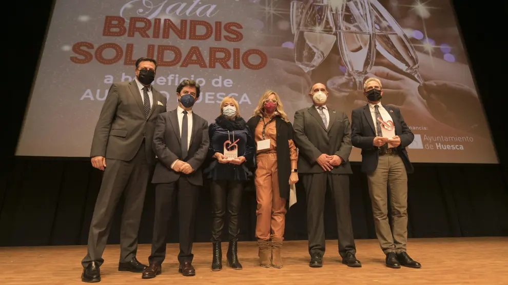 Brindis solidario del Comercio de Huesca.