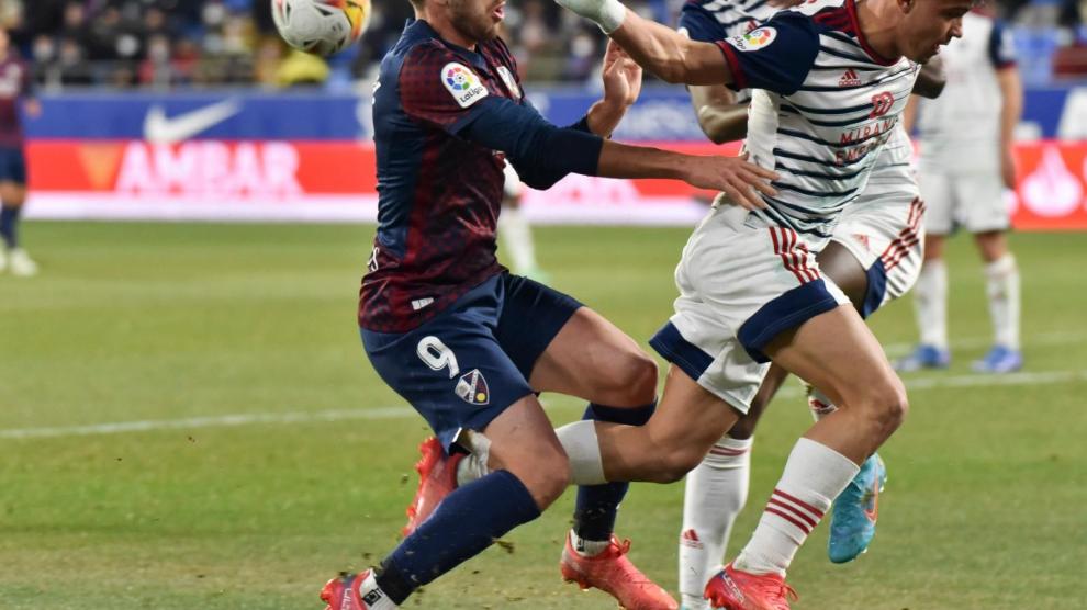 Imágenes del partido entre la SD Huesca y el Mirandés.