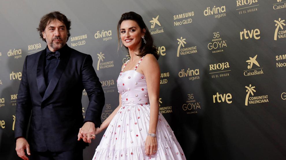 Javier Bardem y Penélope Cruz, en la alfombra roja de los Premios Goya 2022.