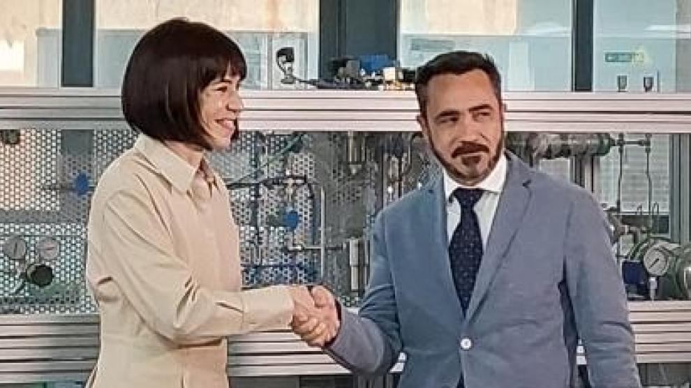 La ministra Diana Morant y Enrique Navarro, director general de Innovación e Investigación del Gobierno de Aragón.