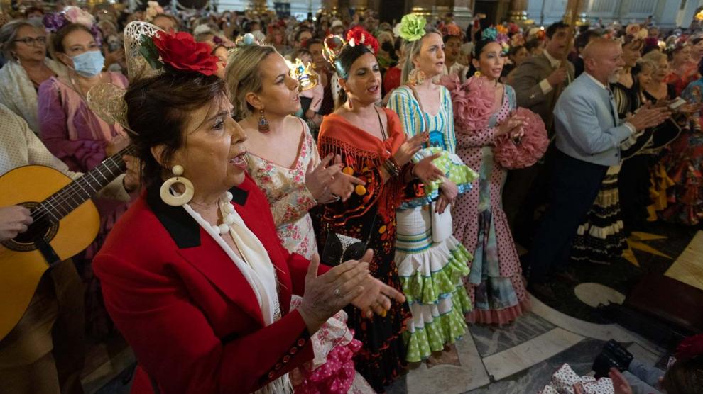La ofrenda  de la Feria de Andalucía a la Virgen del Pilar