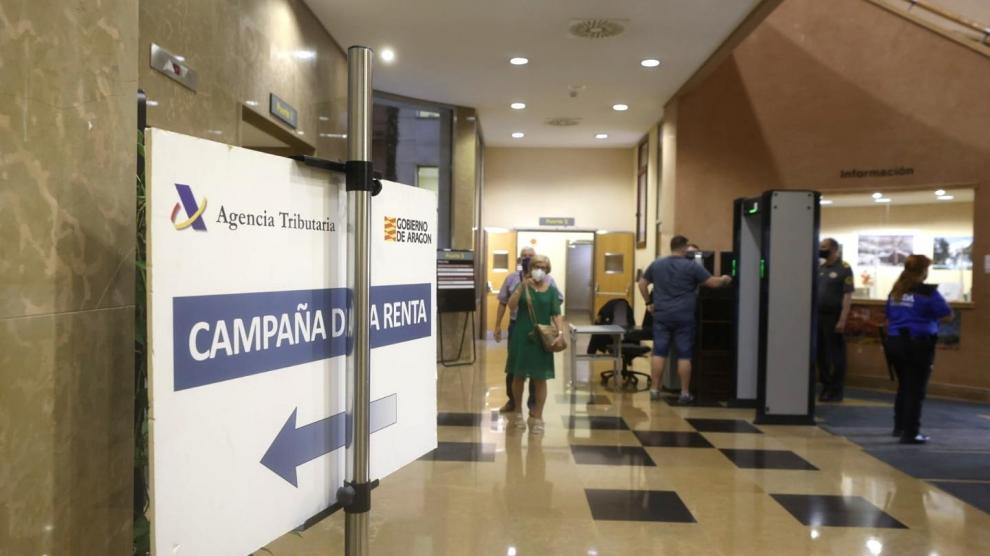 Servicio de cita previa de Renta de la Agencia Tributaria en Zaragoza.