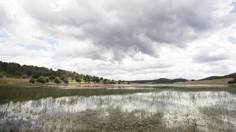 La laguna de Bezas se secó en 1994: a pesar de ser estacional, suele quedarle siempre un poco de agua.