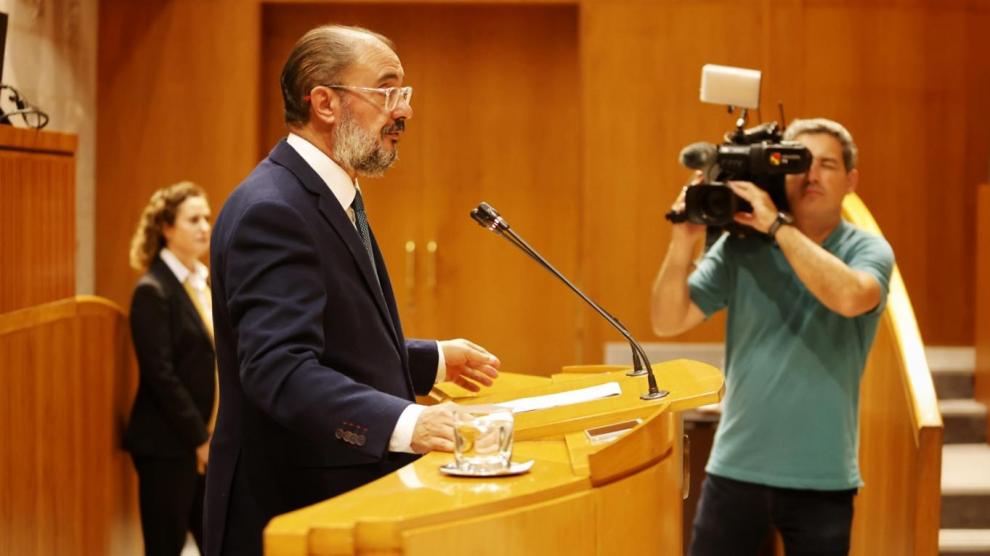 El presidente de Aragón, Javier Lambán, durante su intervención en las Cortes de Aragón.