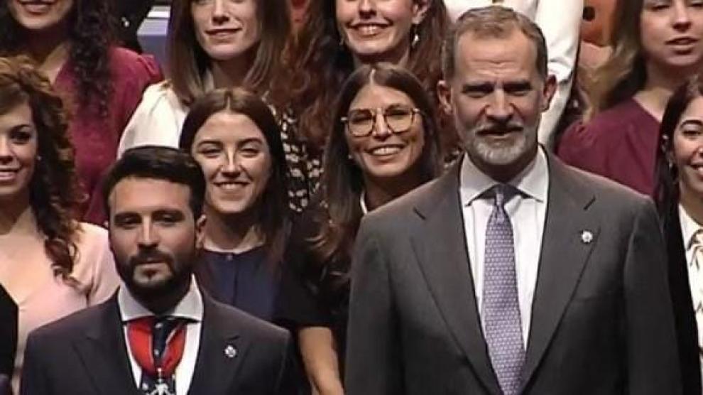 Gonzalo Marco Ariño junto al Rey Felipe VI.