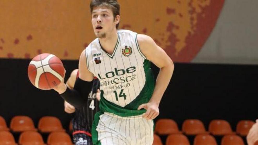 Stosic sale del club, recuperado por el Basket Zaragoza.