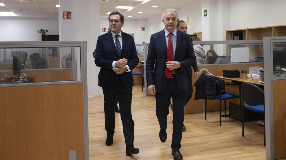 El presidente nacional de la CEOE, Antonio Garamendi, y el máximo responsable de la patronal aragonesa, Miguel Marzo.