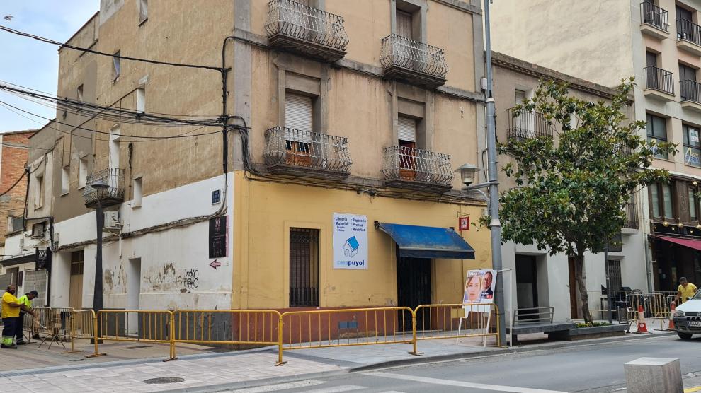 El edificio afectado ha sido vallado, y está situado en el número 2 de la calle Antonio Machado esquina con avenida de Aragón.