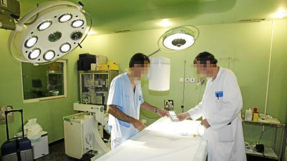 Algunas colonoscopias se realizan con sedación profunda y en el quirófano. En la foto, el hospital Obispo Polanco de Teruel.