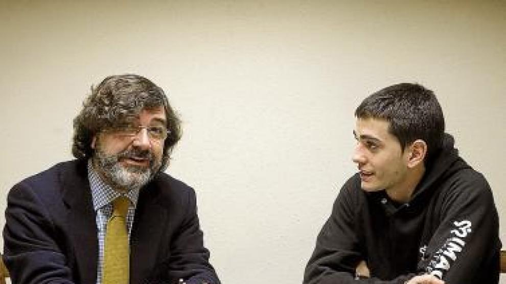 Álvaro Rodríguez, a la derecha, con su abogado, Eladio Mateo Ayala