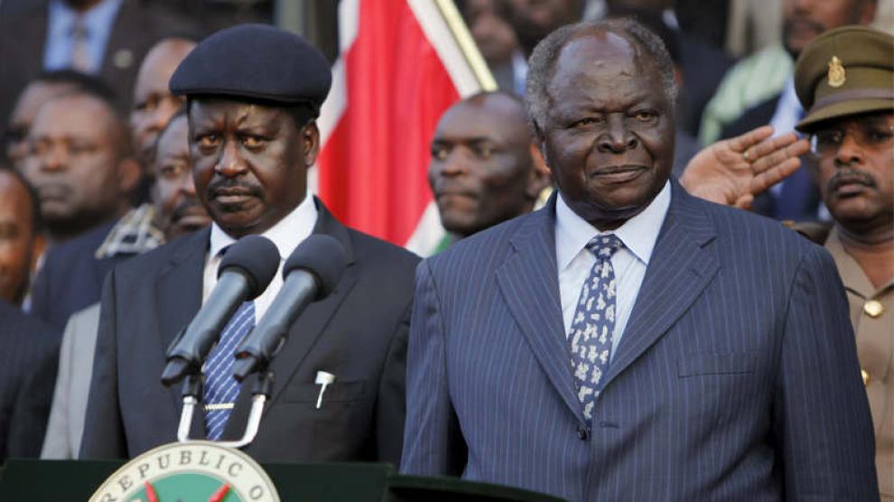 Presidente (d) y primer ministro de Kenia (i)