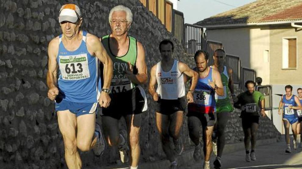 La edición del año pasado de la carrera de Alcalá de Gurrea atrajo a muchos corredores.