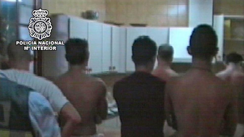 Algunos de los hombres que han sido sometidos a explotación sexual