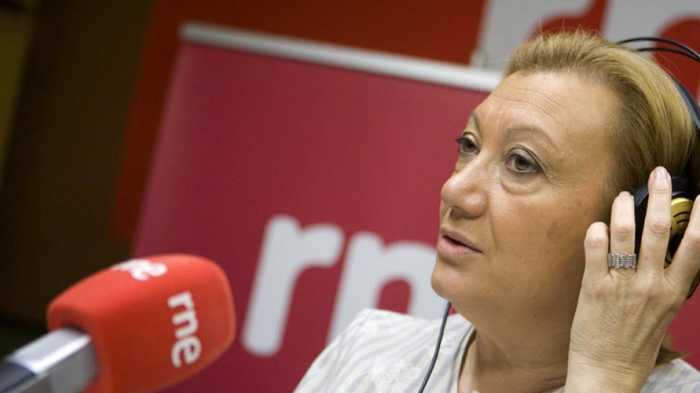 Luisa Fernanda Rudi en los estudios de Radio Nacional