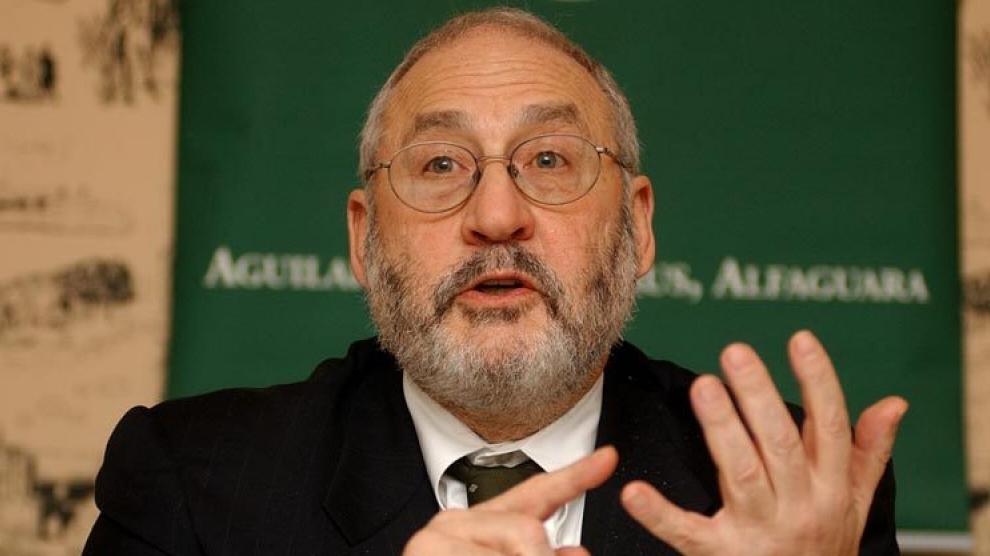 El Nobel Stiglitz elogia la política económica de Sánchez y cree que la