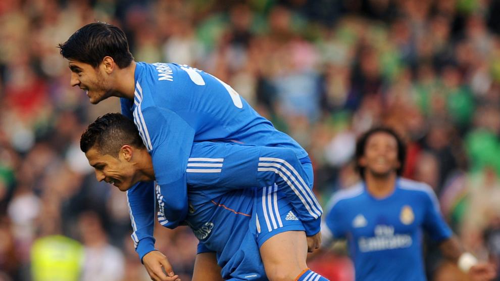 Morata y Ronaldo celebran un gol