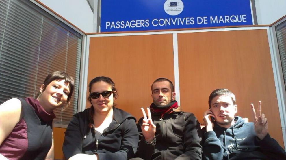 Los cuatro aragoneses, este lunes en el aeropuerto de Marrakech
