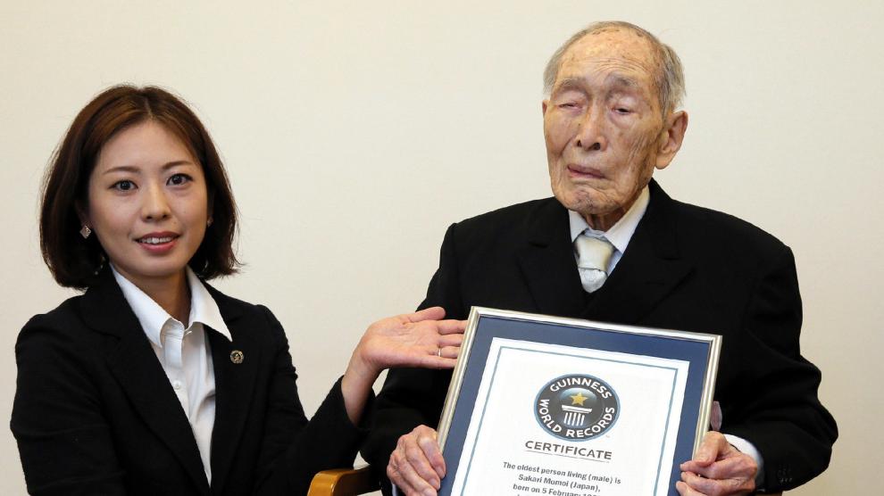Sakari Momoi fue reconocido como hombre más viejo del mundo