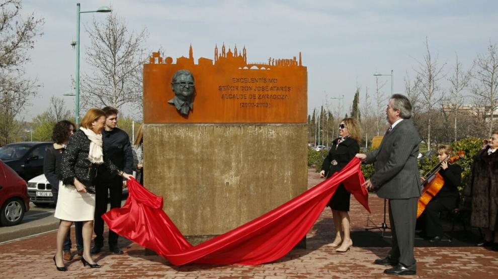 Inauguración del memorial de José Atarés en Zaragoza