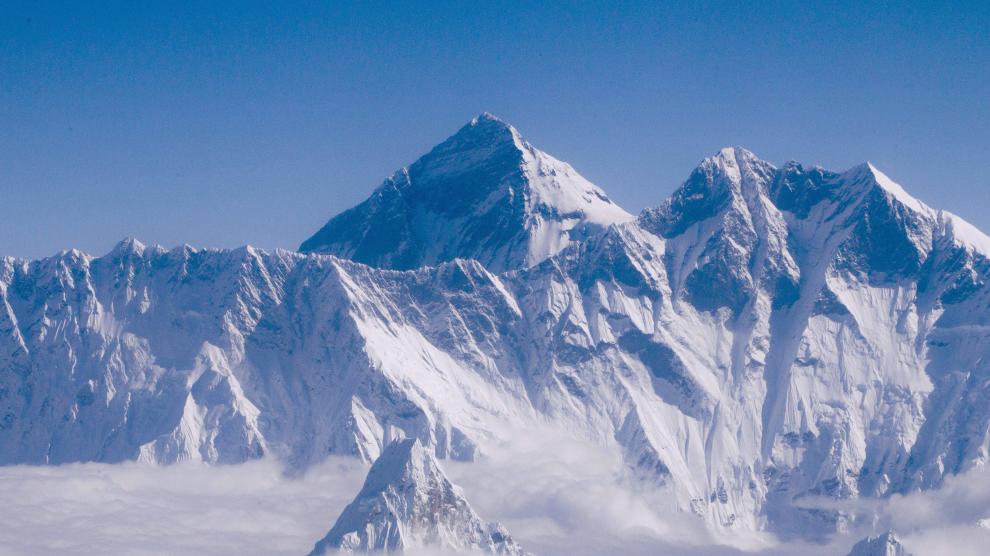 Vista del Everest tomada este sábado